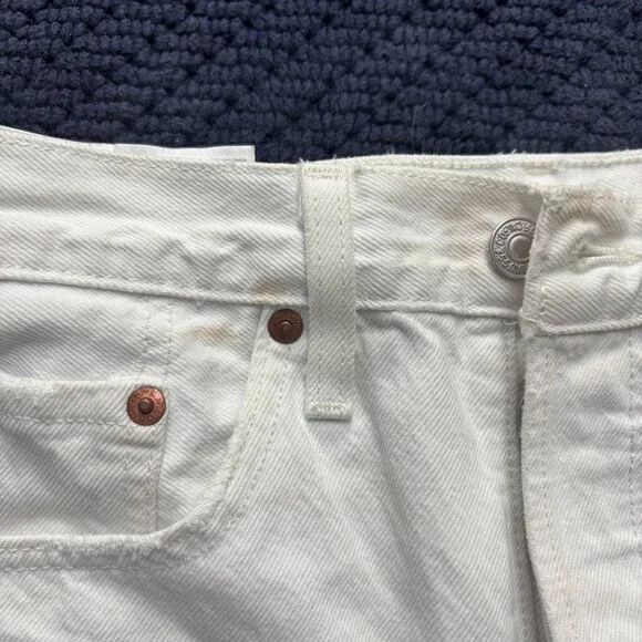 Levi’s White 501 Buttonfly Jean Shorts Size 26 - Picture 3 of 15